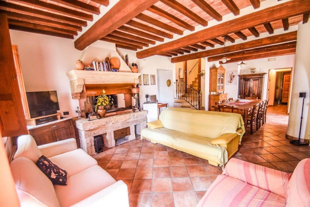 קיאנצ'נו טרמה Agriturismo Podere Biancospino Piscina Privata מראה חיצוני תמונה